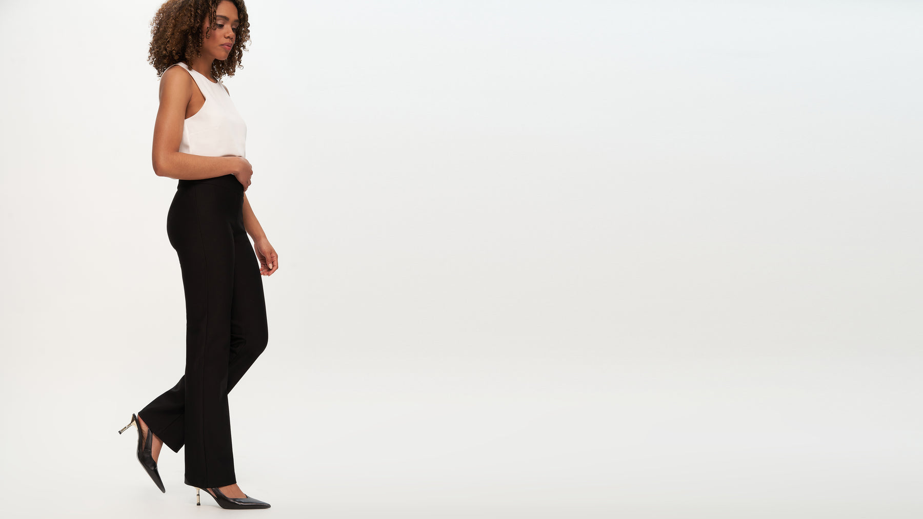 Slimming Pants: Embodying style and comfort – Margaret M